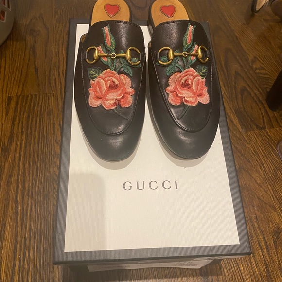 Women’s Gucci Flower Mules - size 35.5 - Picture 1 of 10